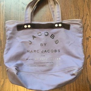 Unisex Marc Jacobs everyday tote 💙💙💙